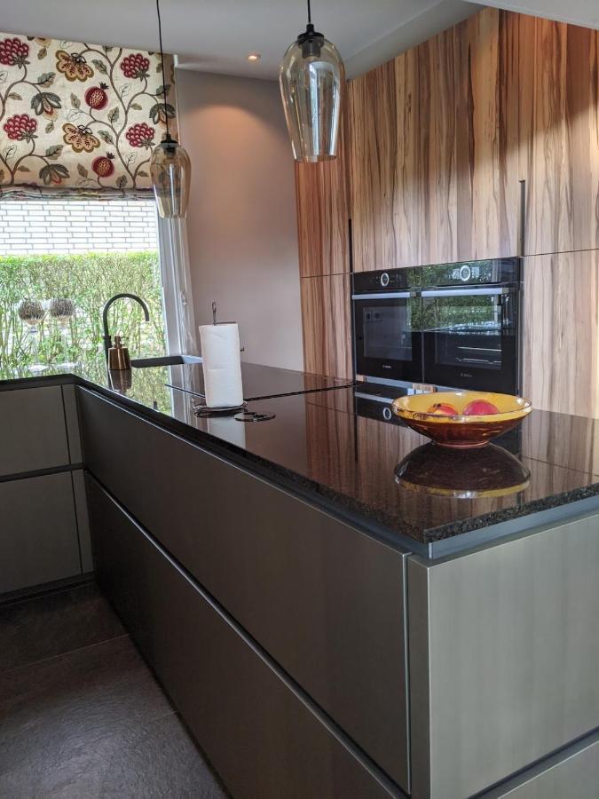 Ootmen Villa Wolphaartsdijk ภายนอก รูปภาพ